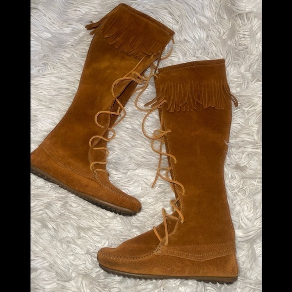 Minnetonka lace front knee high moccasins boots - Picture 3 of 11